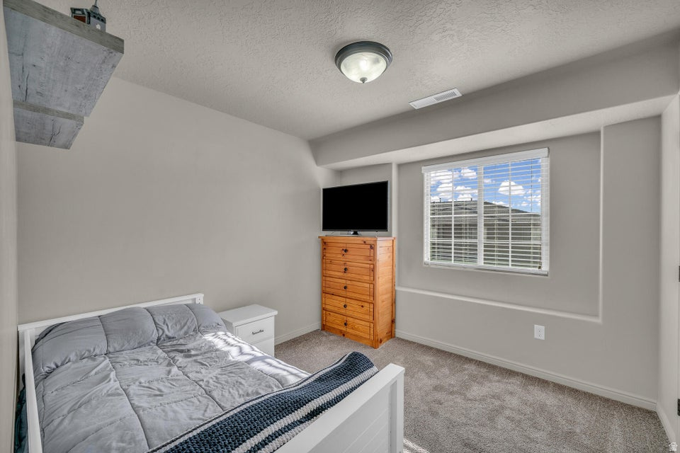 MILLCREEK SPRINGS TOWNHOMES - Residential