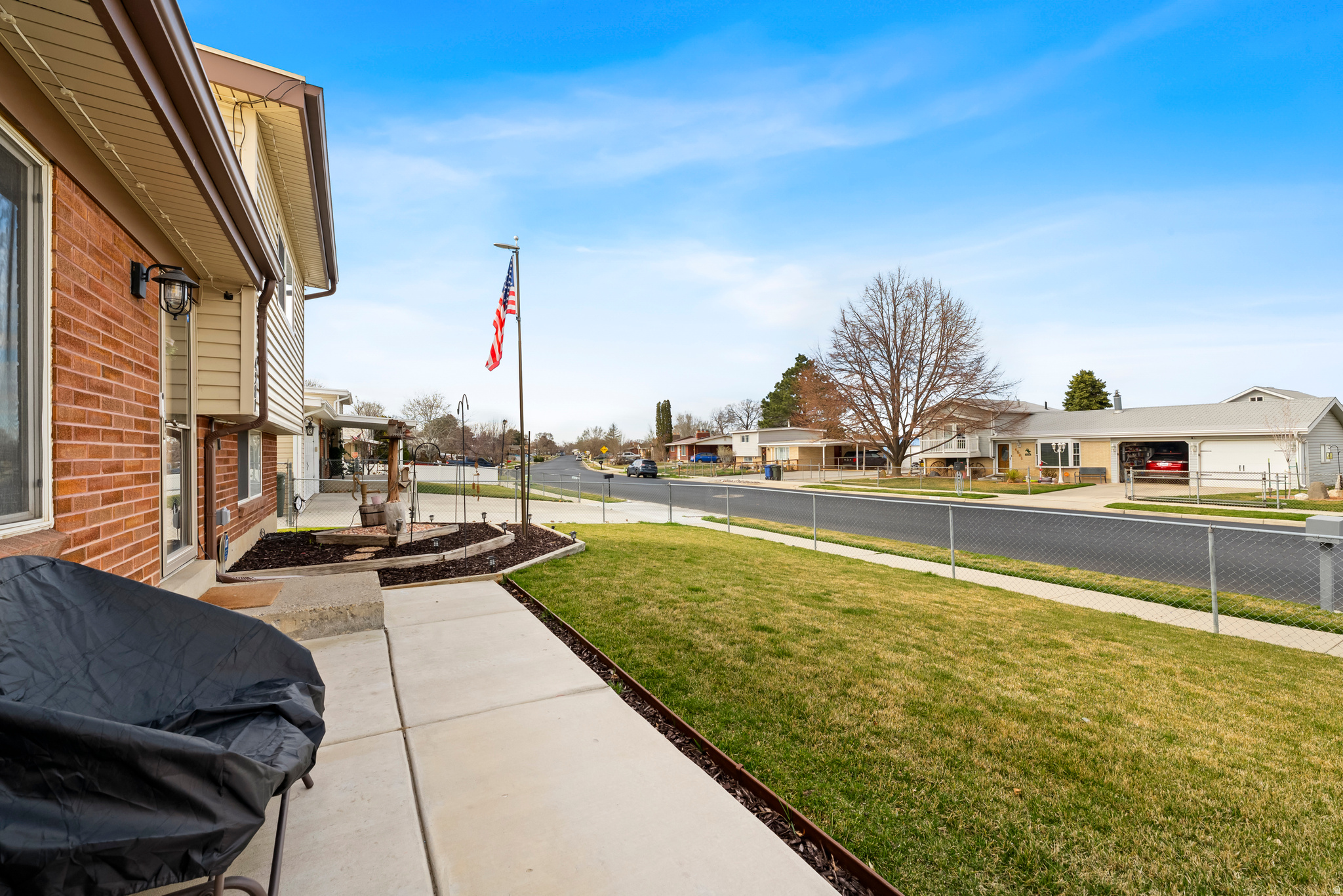 COLONY WEST - Residential