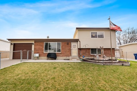 Photo of 4581 W PALMER DR, West Valley City, UT 84120 (MLS # 2143931)