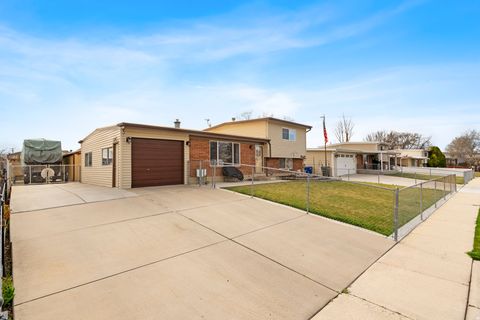 Tiny photo for 4581 W PALMER DR, West Valley City, UT 84120 (MLS # 2143931)