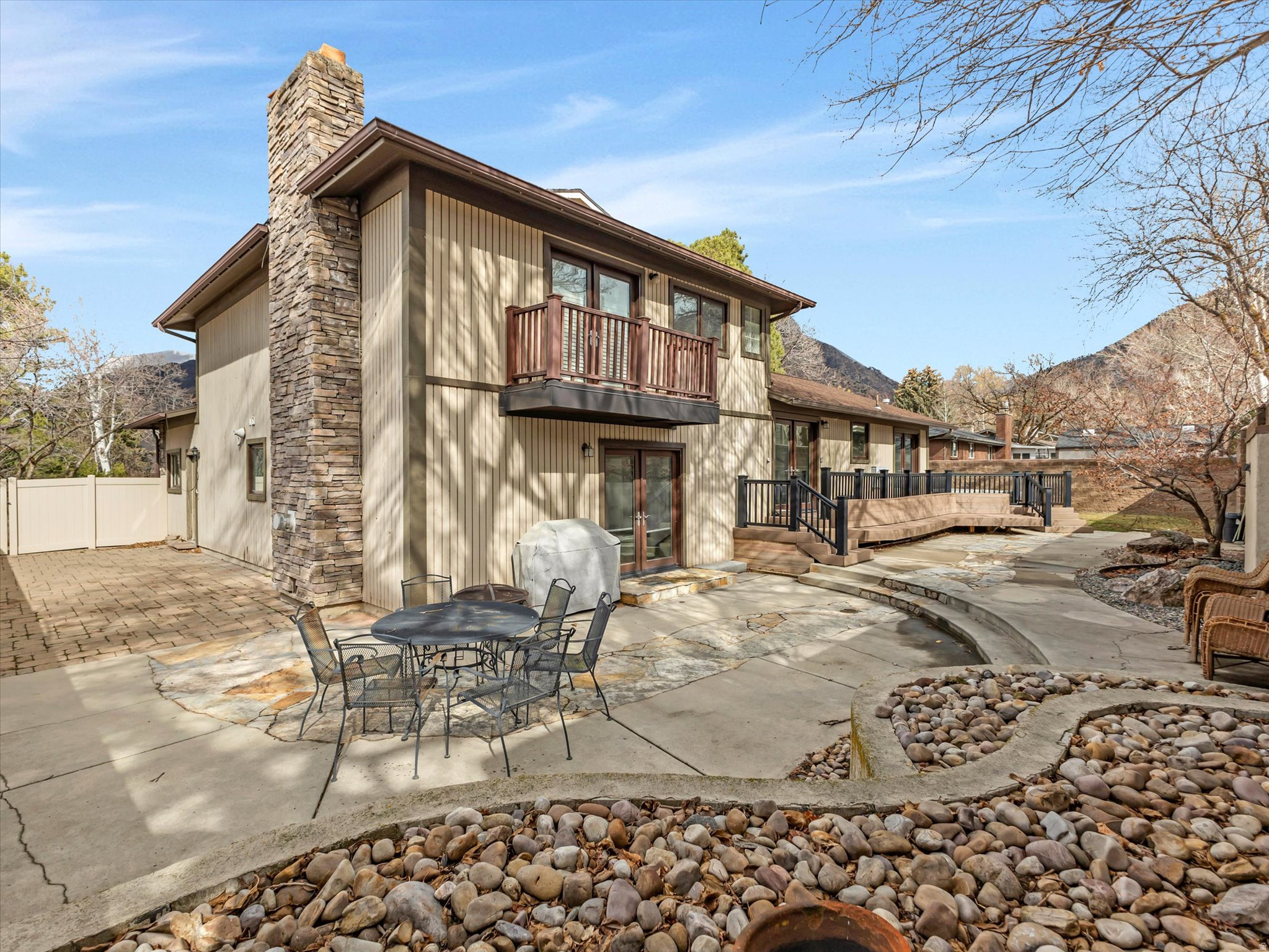 ENCHANTED HILLS - Residential