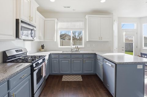Tiny photo for 1024 N NEWHAM CT W, North Salt Lake, UT 84054 (MLS # 2124754)