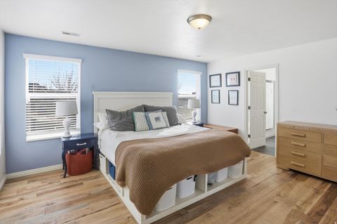 Tiny photo for 1024 N NEWHAM CT W, North Salt Lake, UT 84054 (MLS # 2124754)