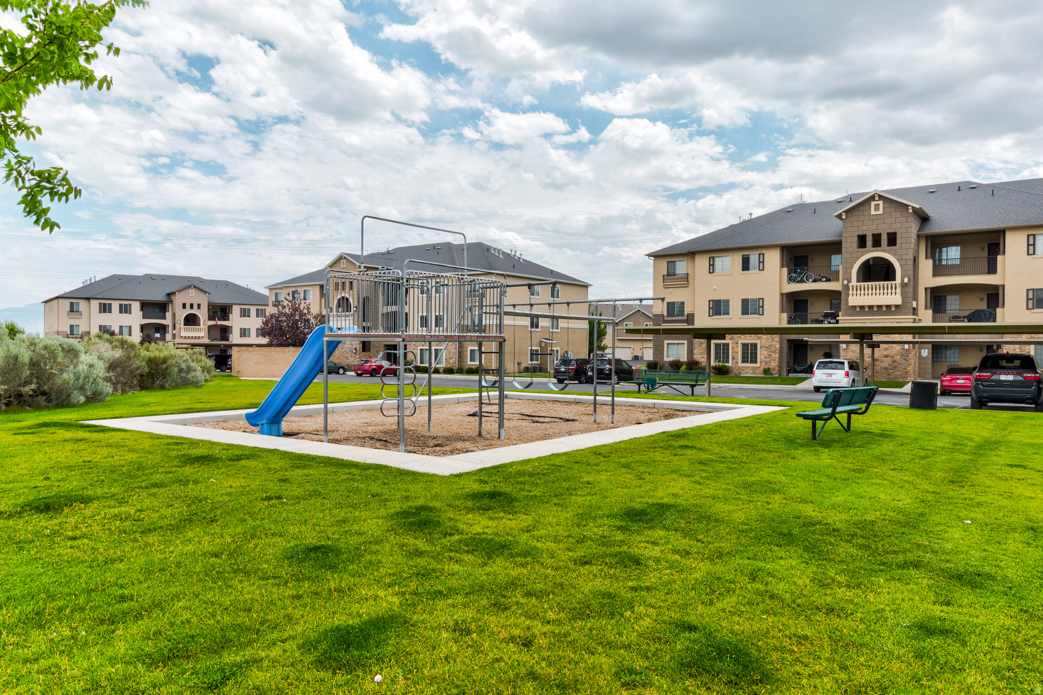 ROCK CREEK CONDO - Residential