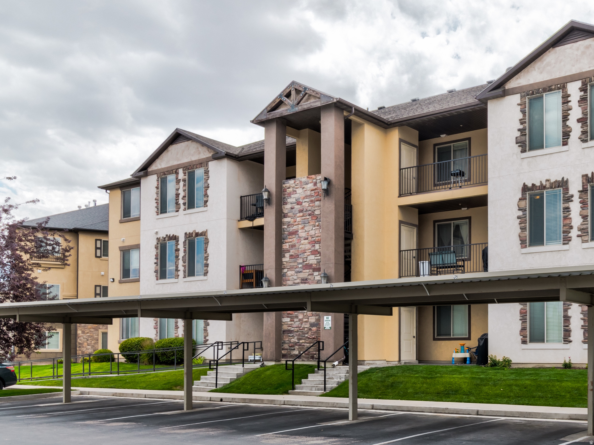 ROCK CREEK CONDO - Residential