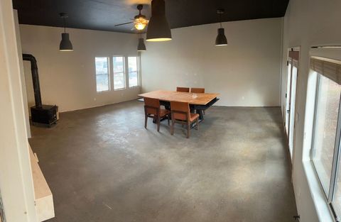 Tiny photo for 965 S 180 W, Hurricane, UT 84737 (MLS # 2129290)