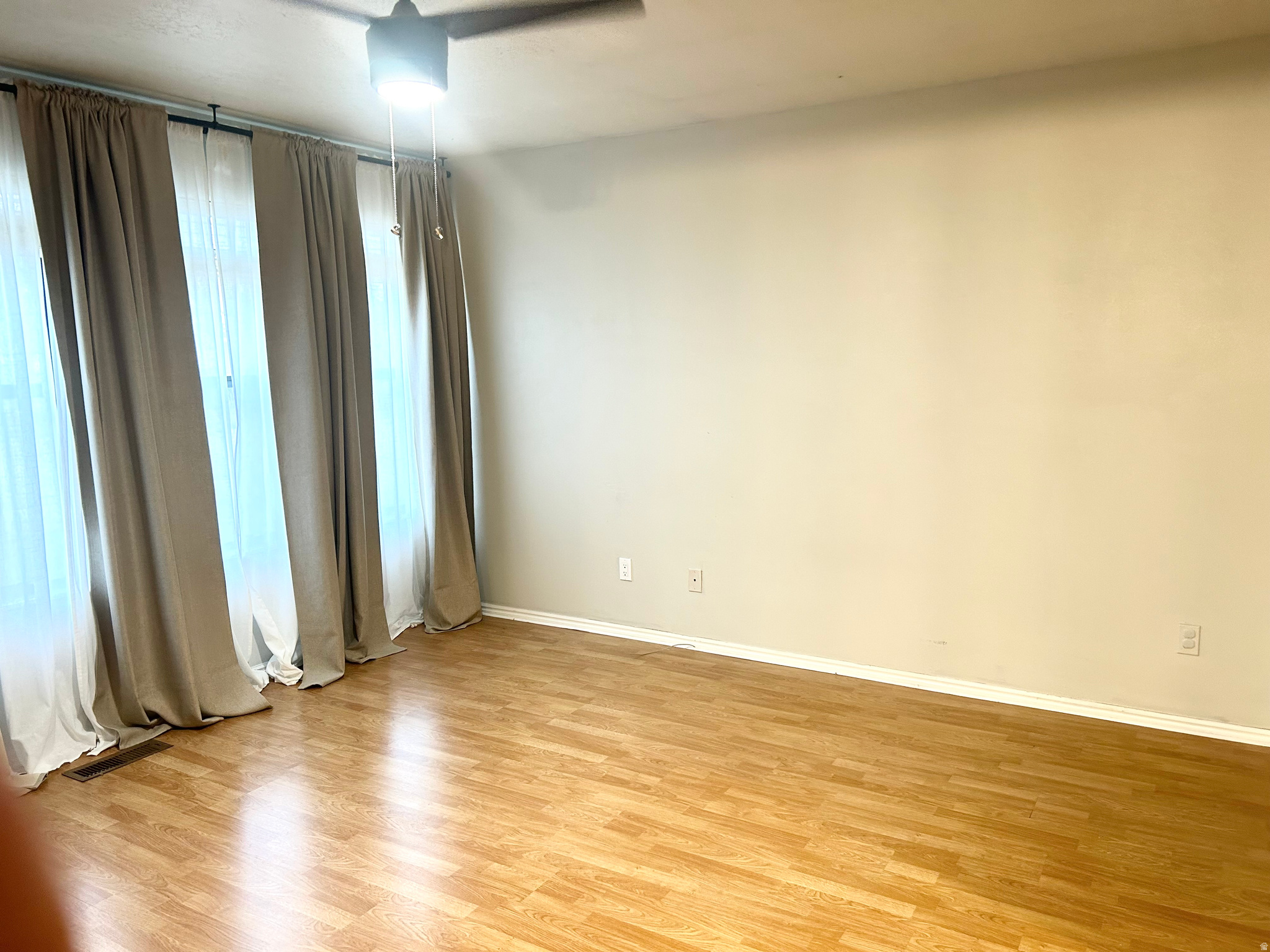 HURRICANE LOCAL SUR - Residential