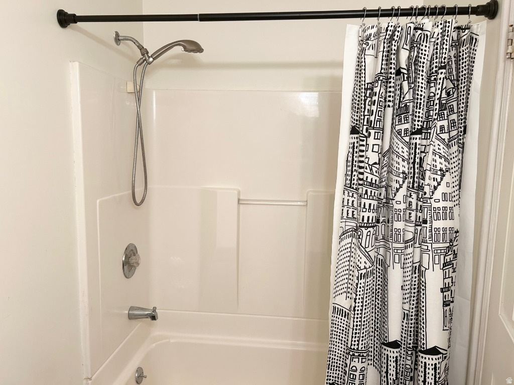 HURRICANE LOCAL SUR - Residential