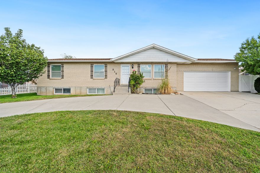 Large and spacious rambler that has been loved by the original owner! The kitchen has been updated and is open to the dining area, making it great for cooking and spending time together. Right off the kitchen, step out to a big patio where you can relax and enjoy the beautiful mountain views. The backyard faces east, so you'll get cool shade in the evenings. Downstairs, there's a cozy family room that's perfect for movie nights or hanging out. A 10x12 shed gives you extra space for storage. This home has so much to offer!! Don't miss out!!