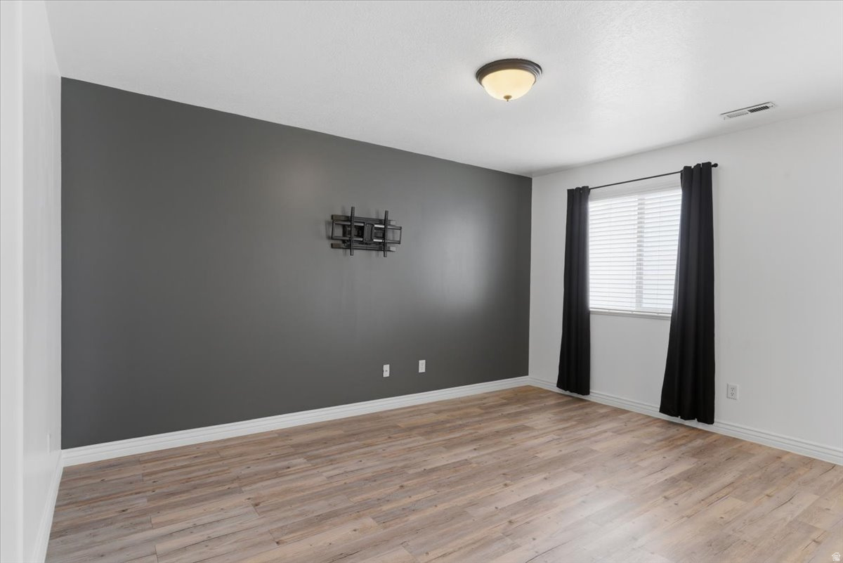 CAMELOT COVE - Residential