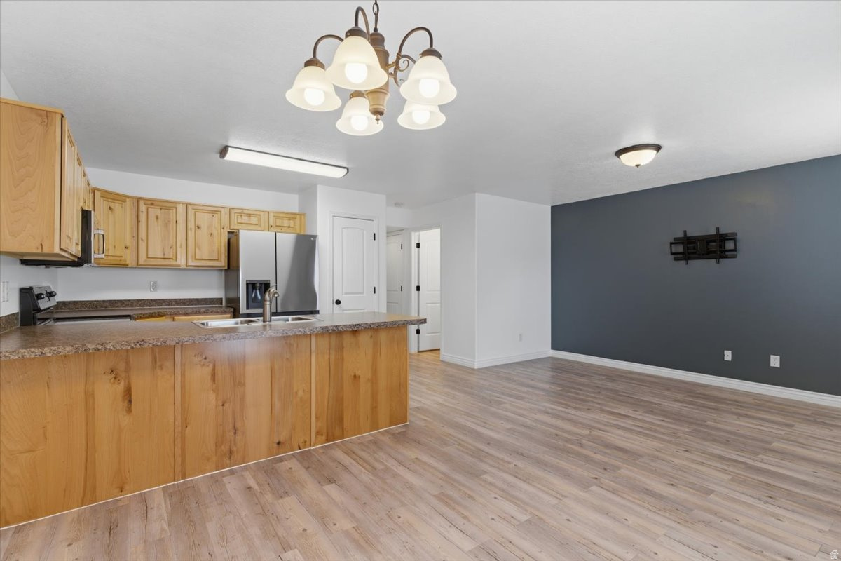 CAMELOT COVE - Residential