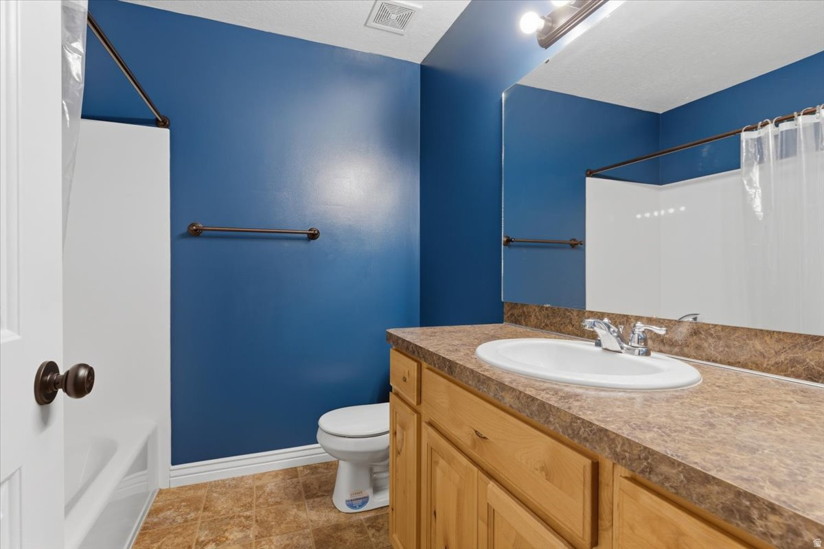 CAMELOT COVE - Residential