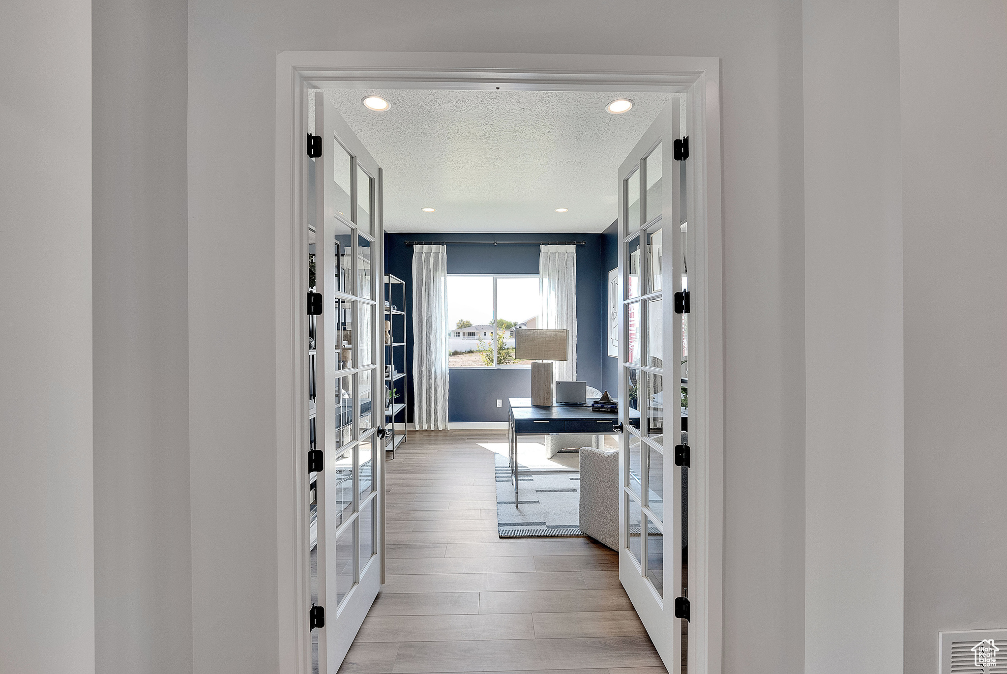 ASHLAR COVE - Residential