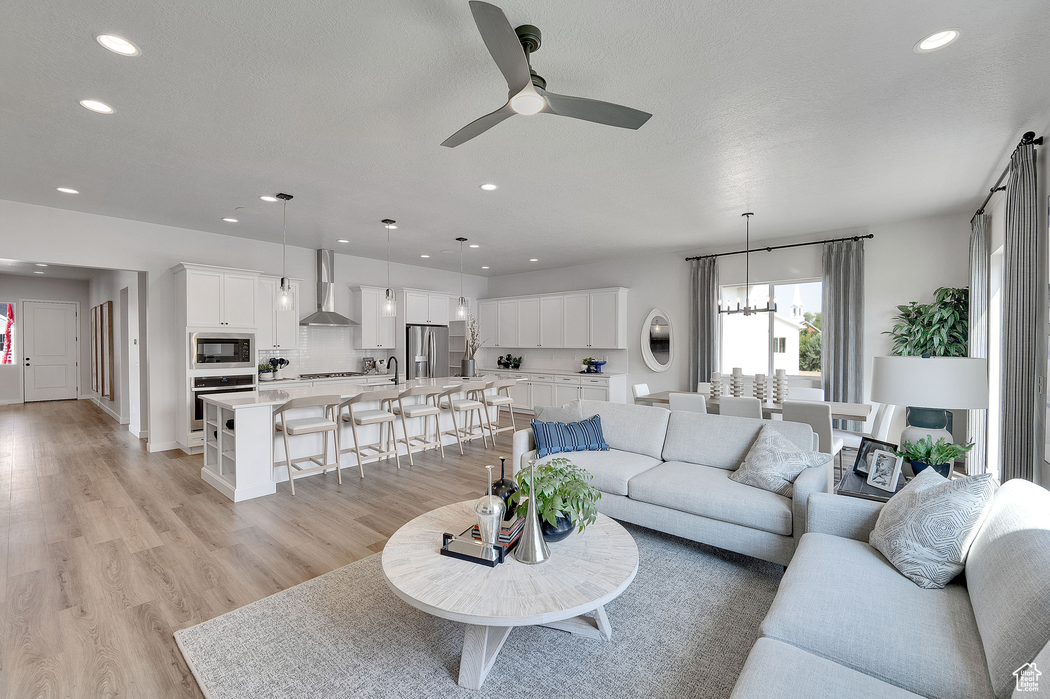 ASHLAR COVE - Residential