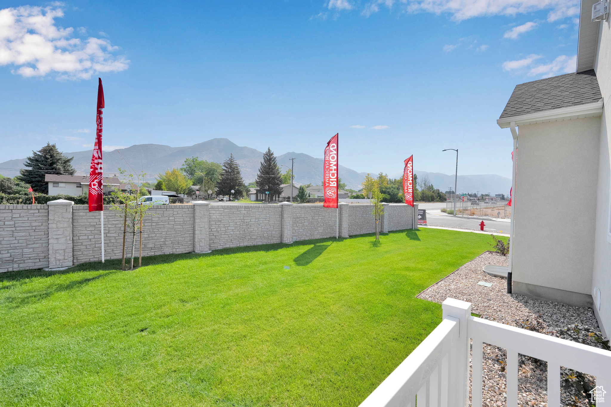 ASHLAR COVE - Residential