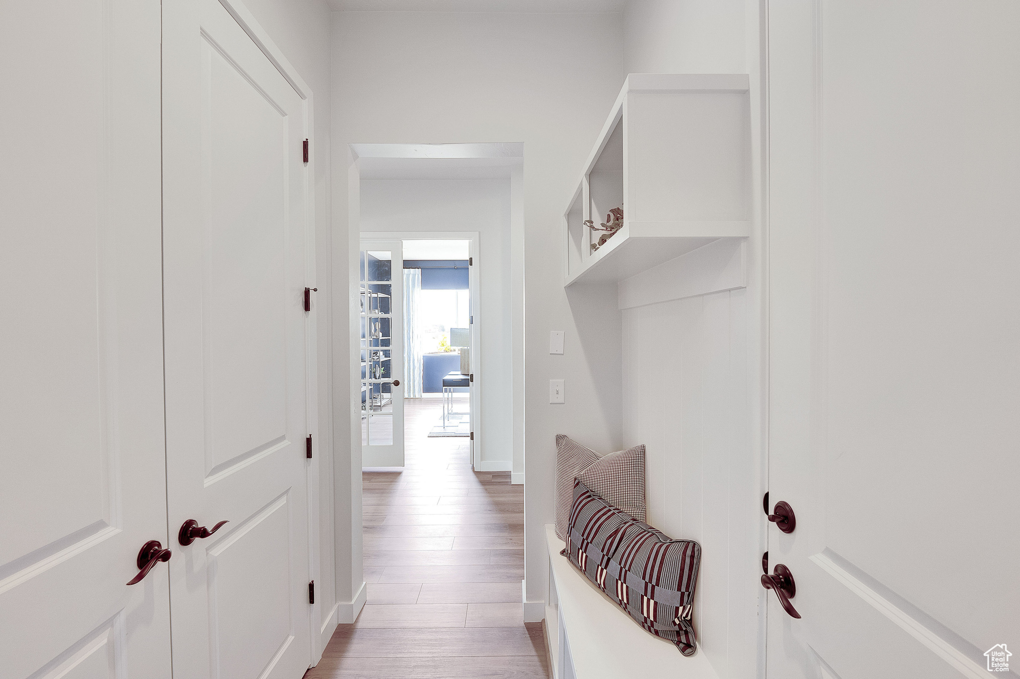 ASHLAR COVE - Residential