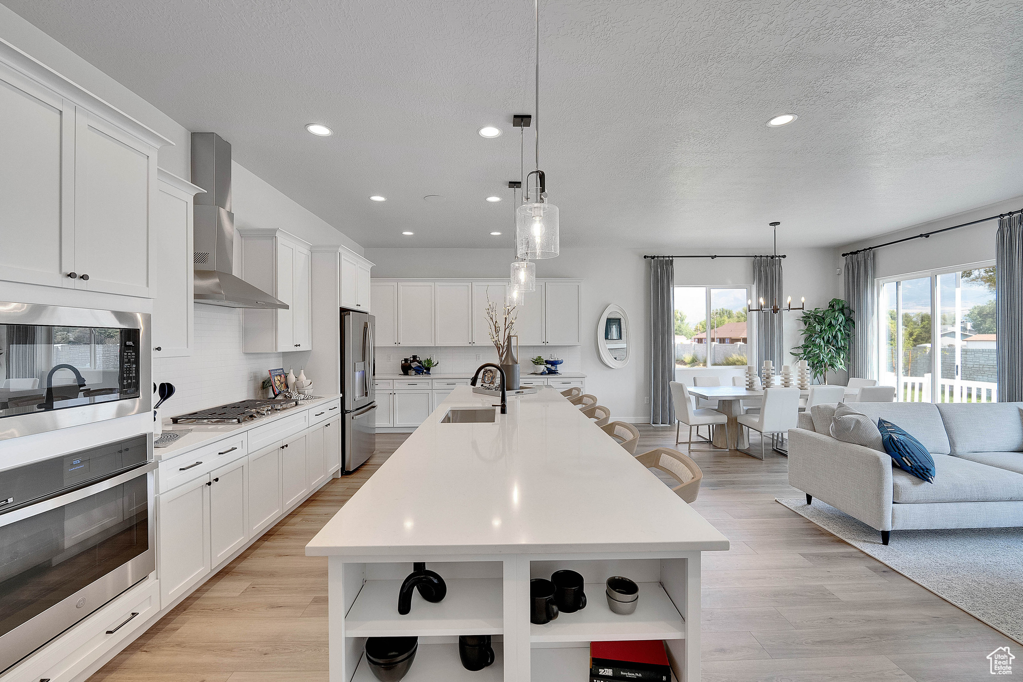 ASHLAR COVE - Residential