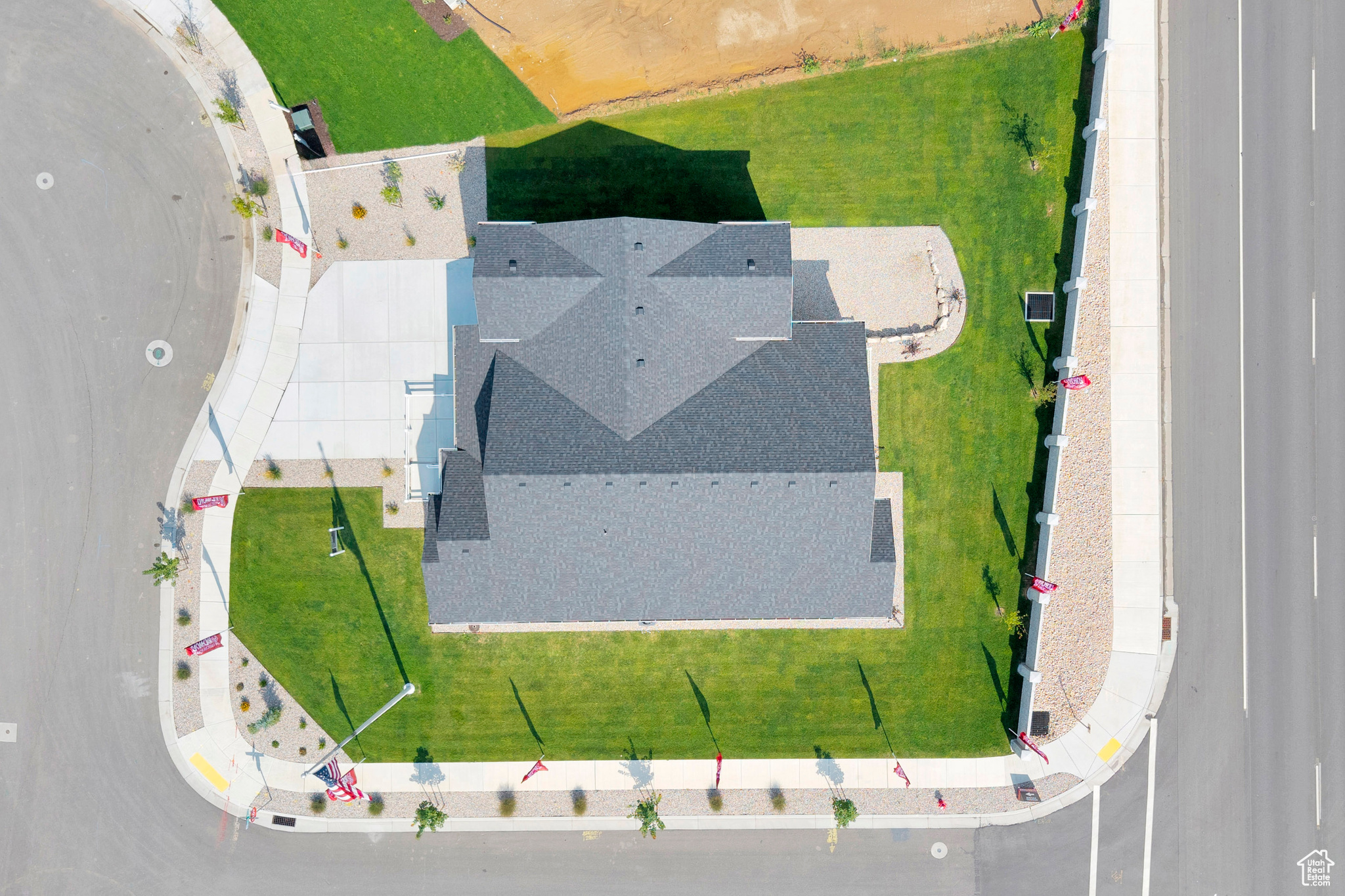 ASHLAR COVE - Residential