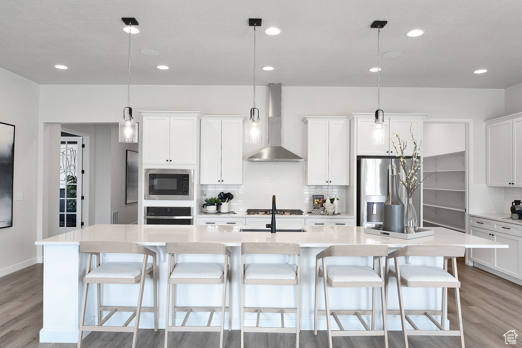 ASHLAR COVE - Residential