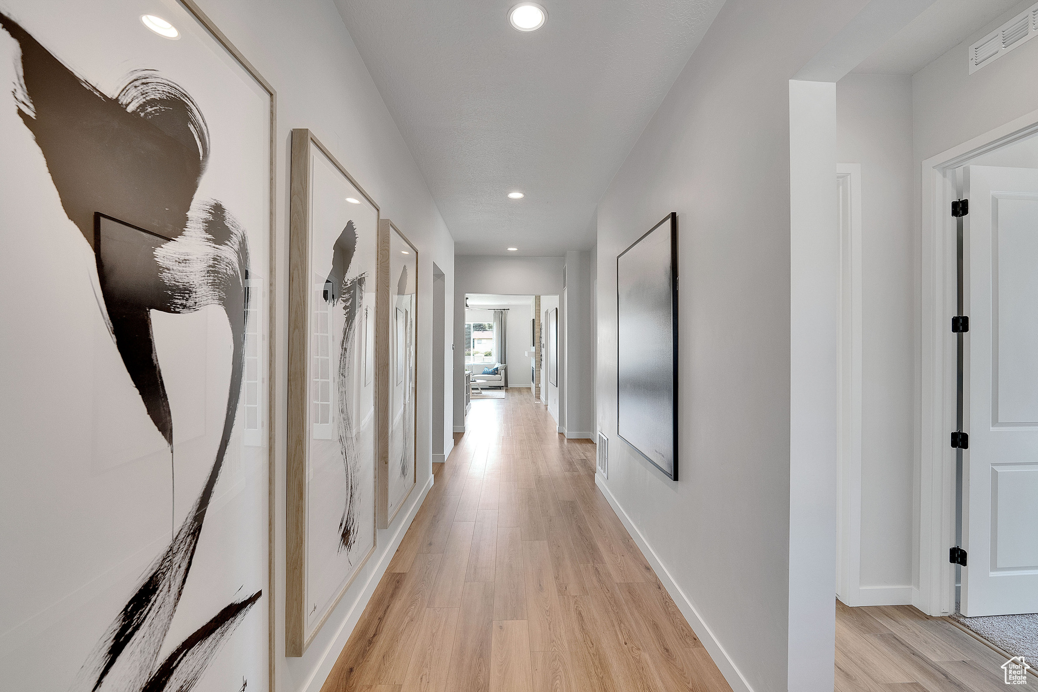 ASHLAR COVE - Residential