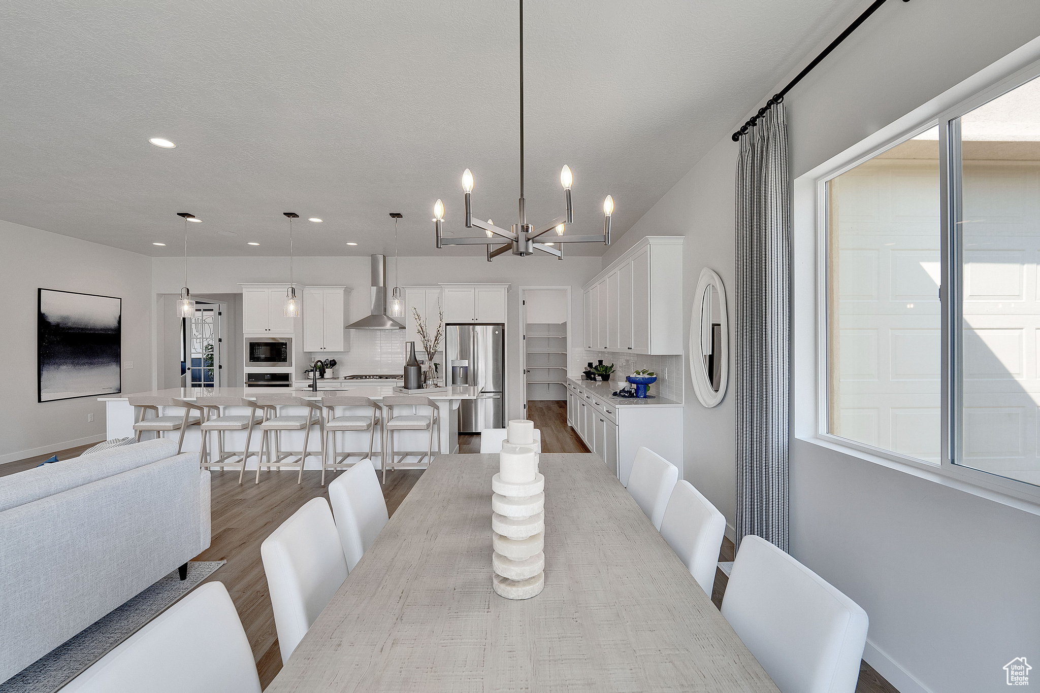 ASHLAR COVE - Residential