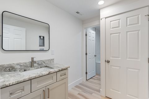 Tiny photo for 1488 W DIAMOND DR, Saint George, UT 84770 (MLS # 2133707)