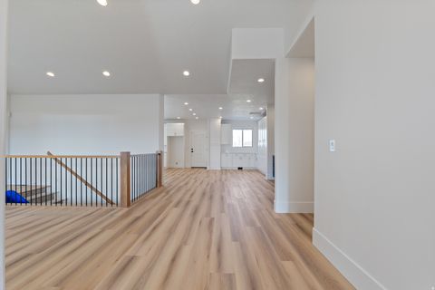 Tiny photo for 1488 W DIAMOND DR, Saint George, UT 84770 (MLS # 2133707)