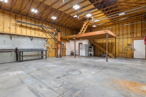 Tiny photo for 1488 W DIAMOND DR, Saint George, UT 84770 (MLS # 2133707)