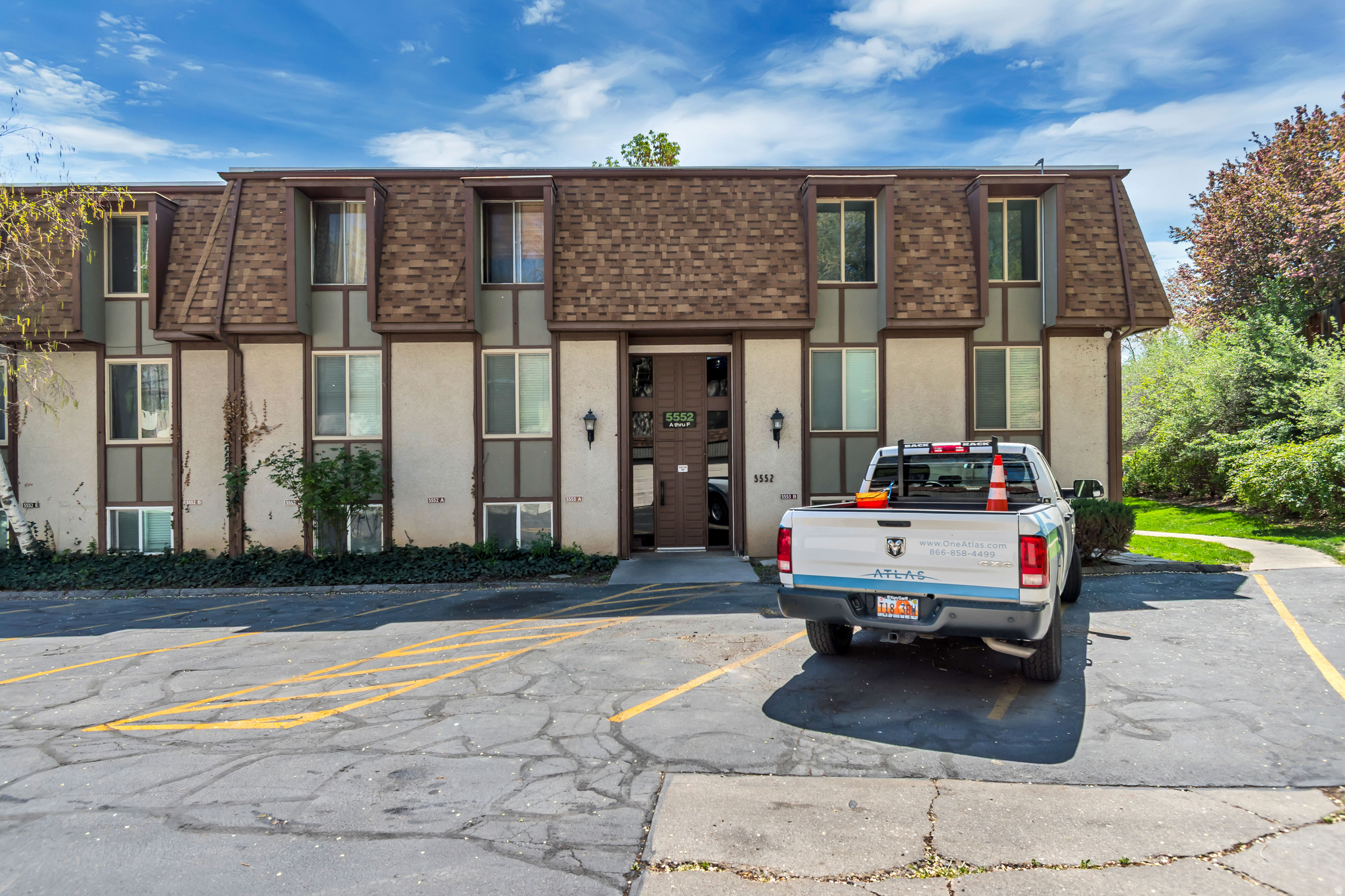 WILLOWS CONDM - Residential