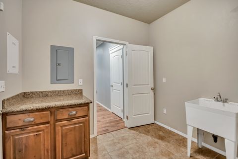 Tiny photo for 515 S RIVER WAY Way W, Lehi, UT 84043 (MLS # 2139162)