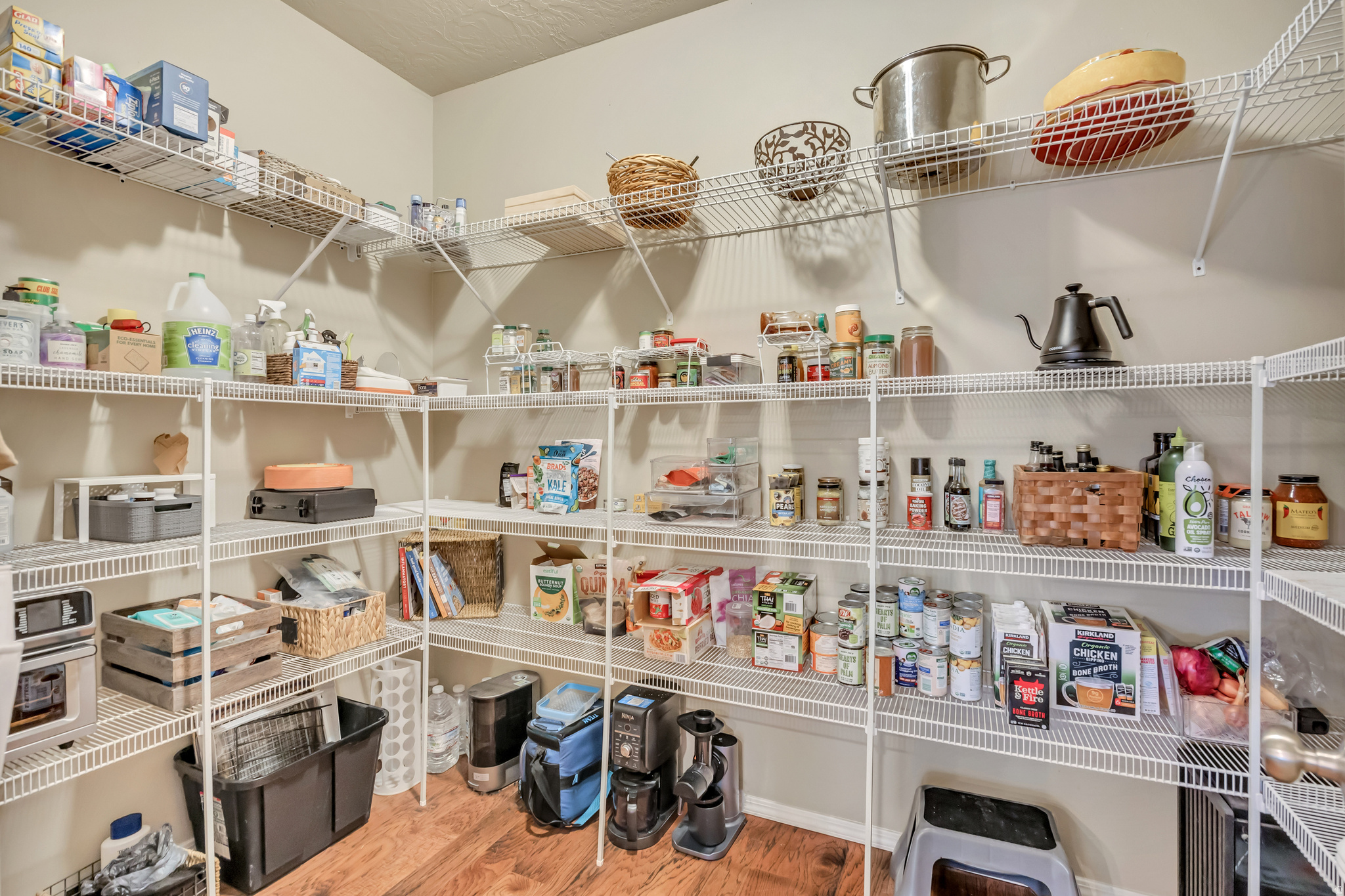 JORDAN WILLOWS - Residential