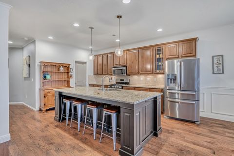 Tiny photo for 515 S RIVER WAY Way W, Lehi, UT 84043 (MLS # 2139162)