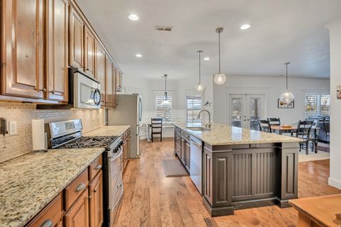 Tiny photo for 515 S RIVER WAY Way W, Lehi, UT 84043 (MLS # 2139162)
