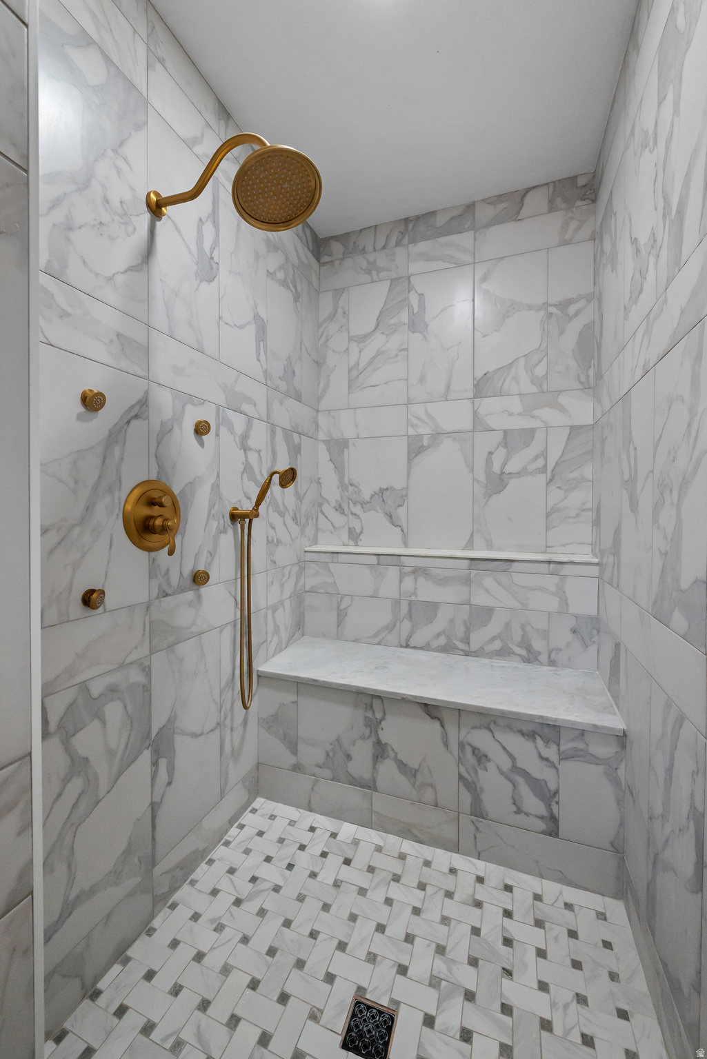 PHEASANT RUN - Residential