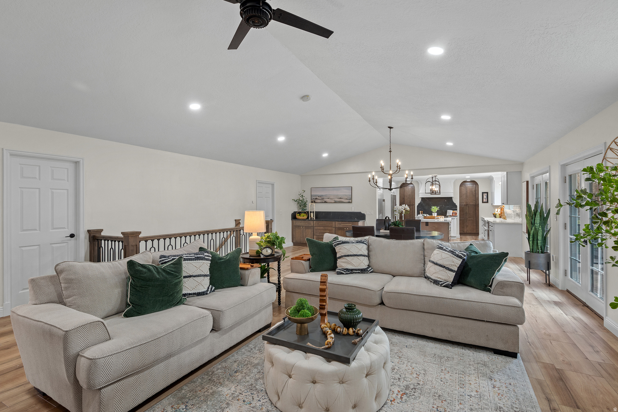 PHEASANT RUN - Residential