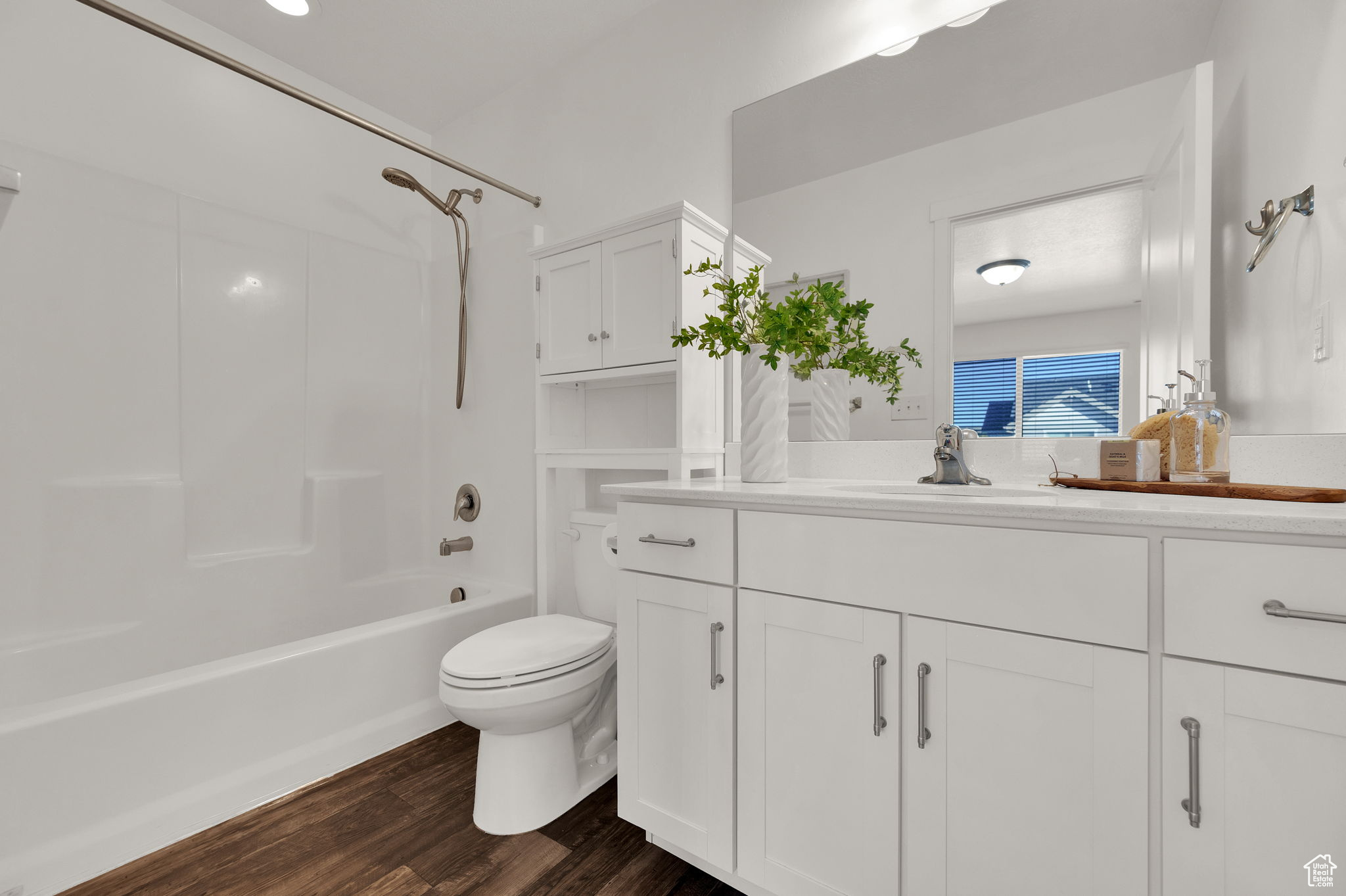RIVER BEND TOWNHOMES - Residential