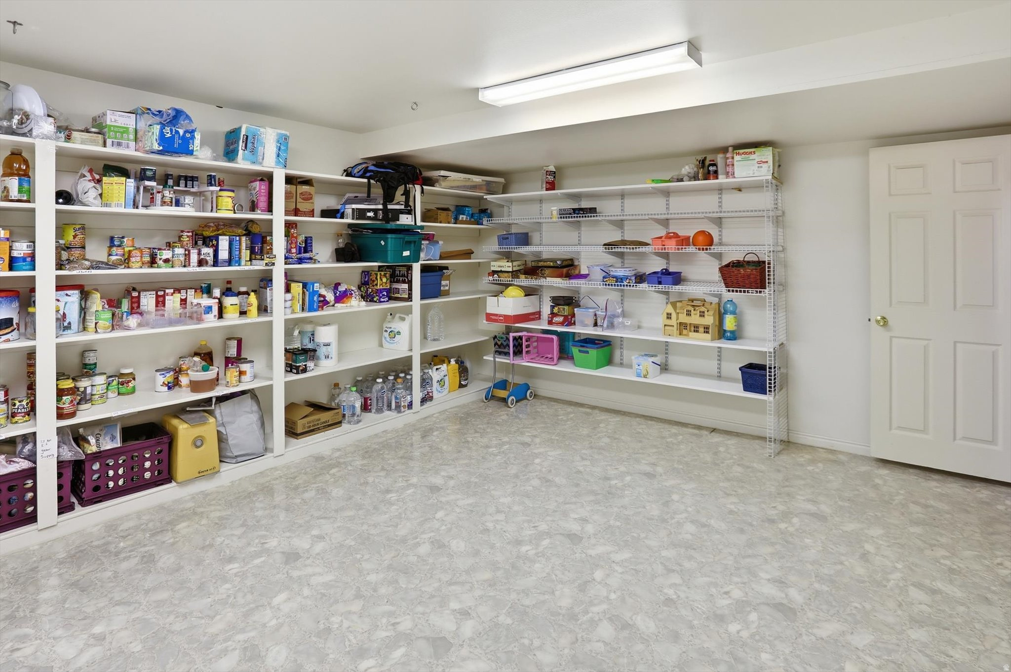 LAKECREST - Residential