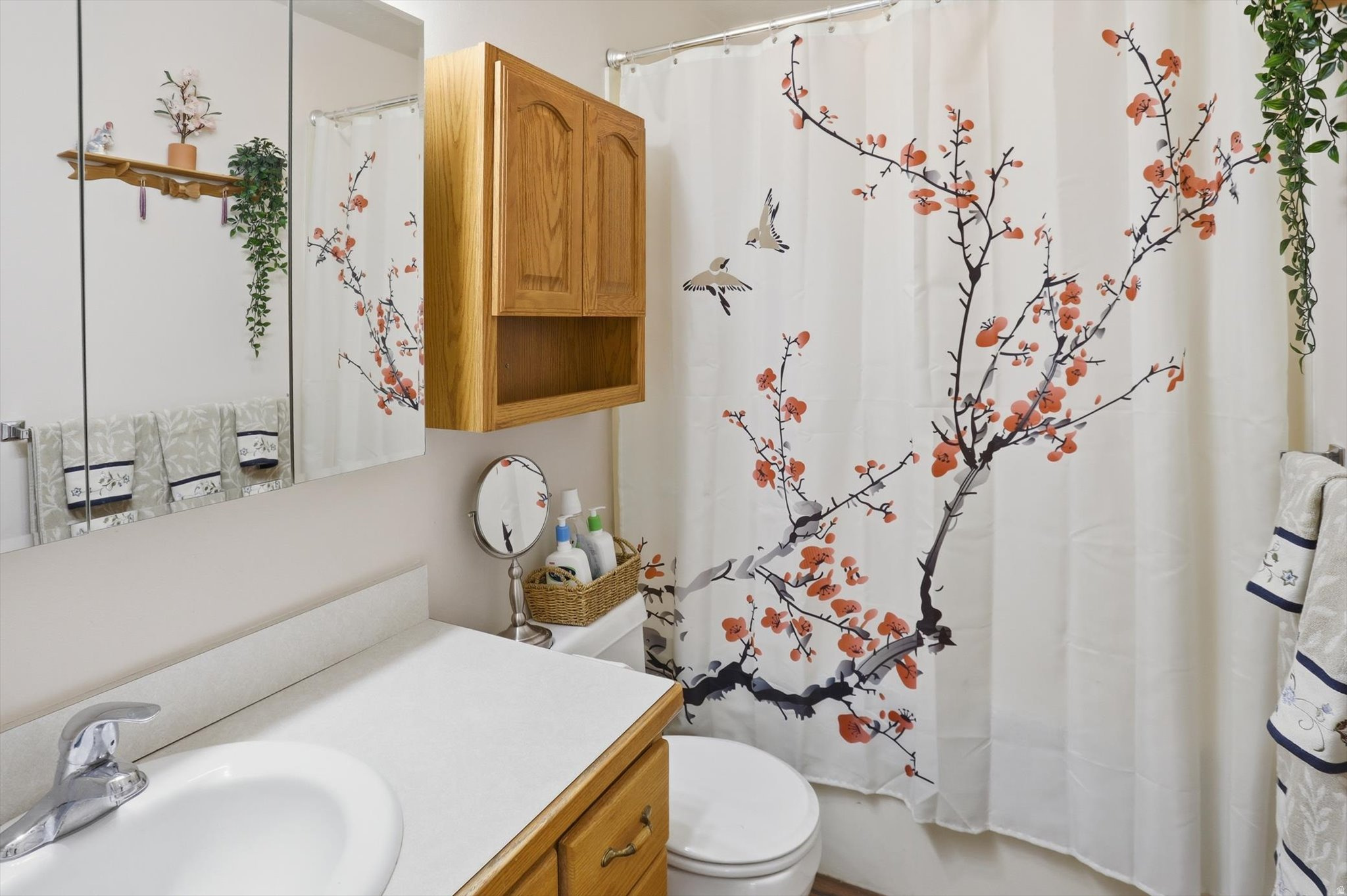 LAKECREST - Residential