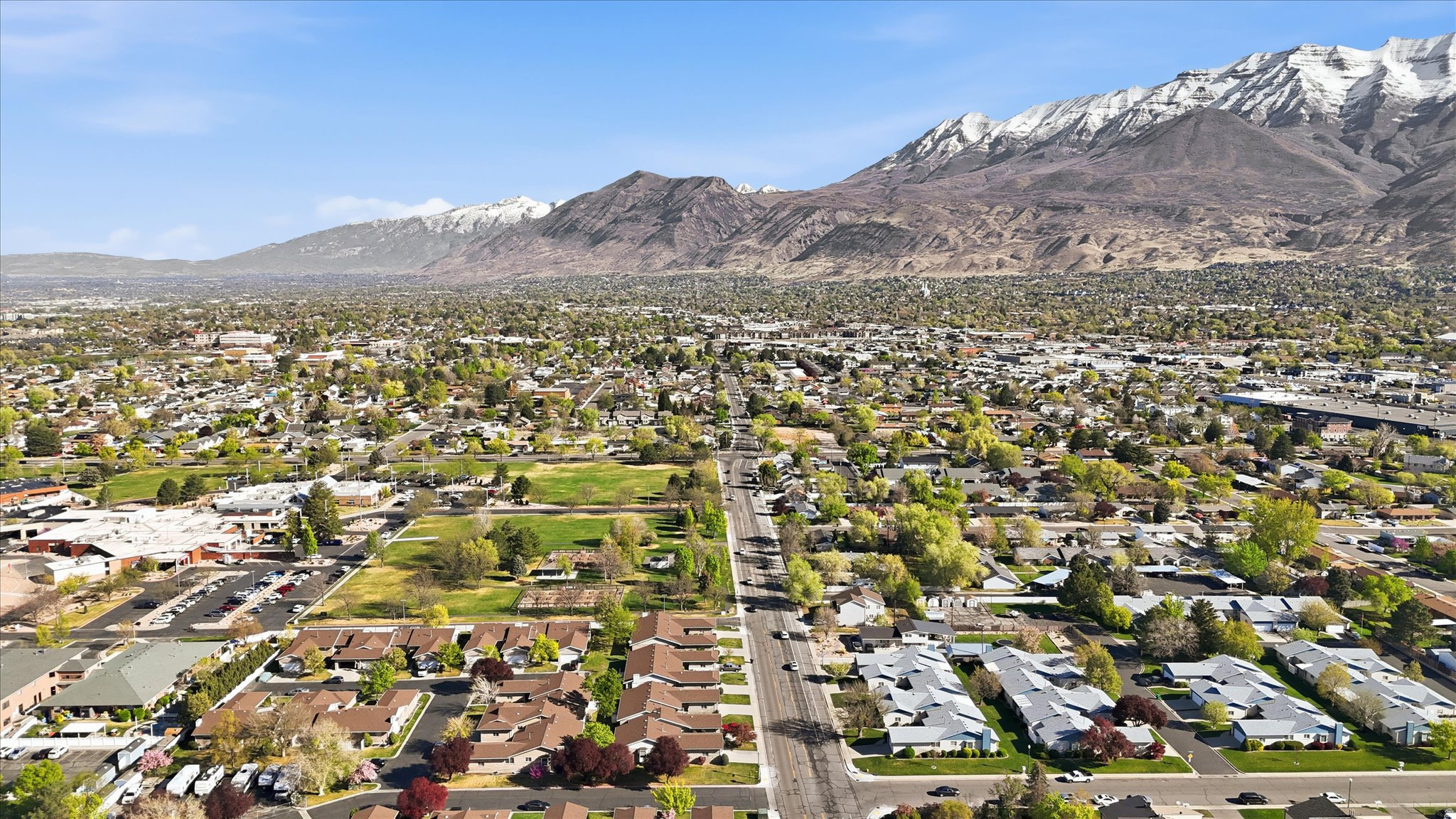 LAKECREST - Residential