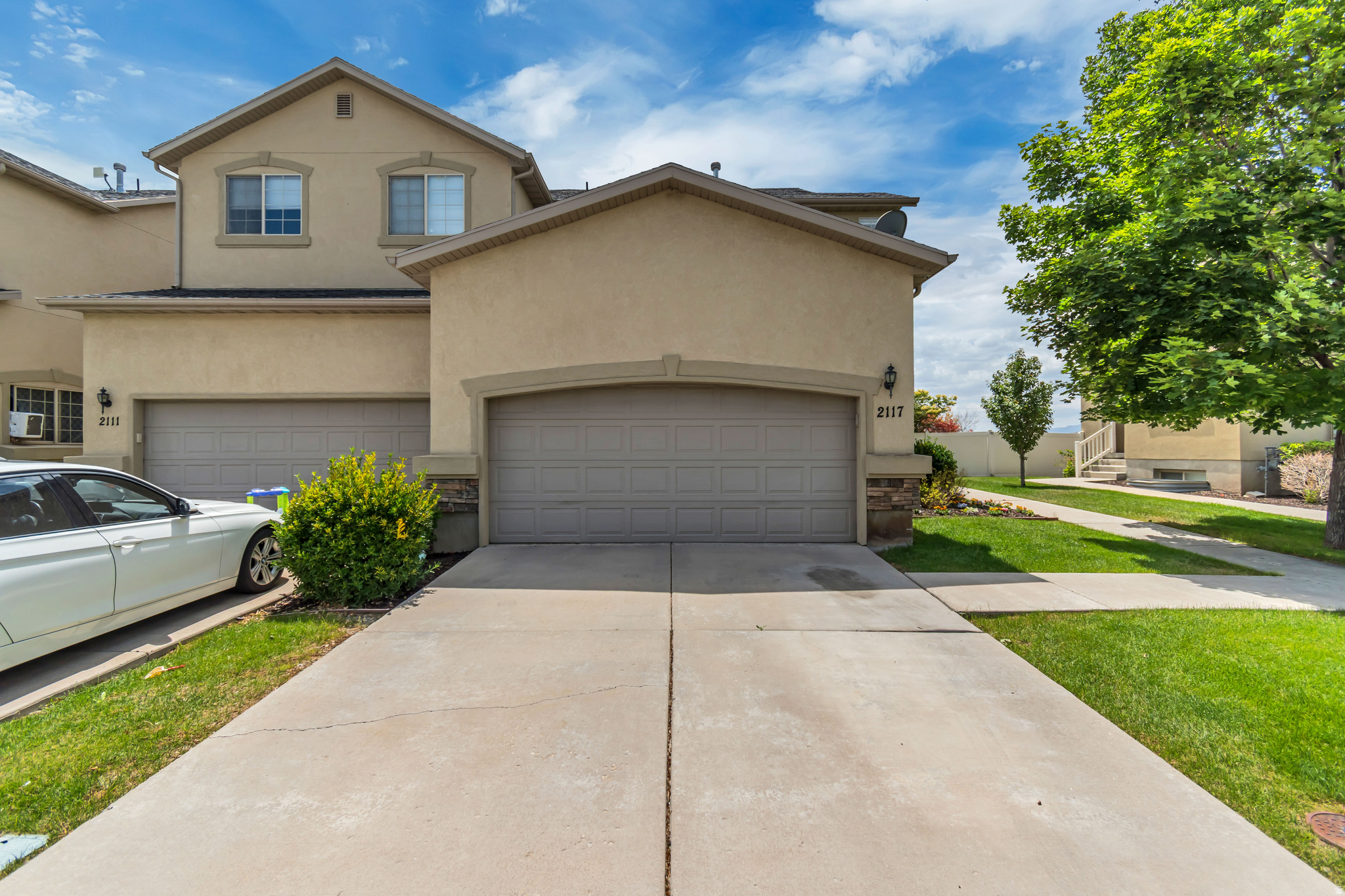 POINTE MEADOWS - Residential