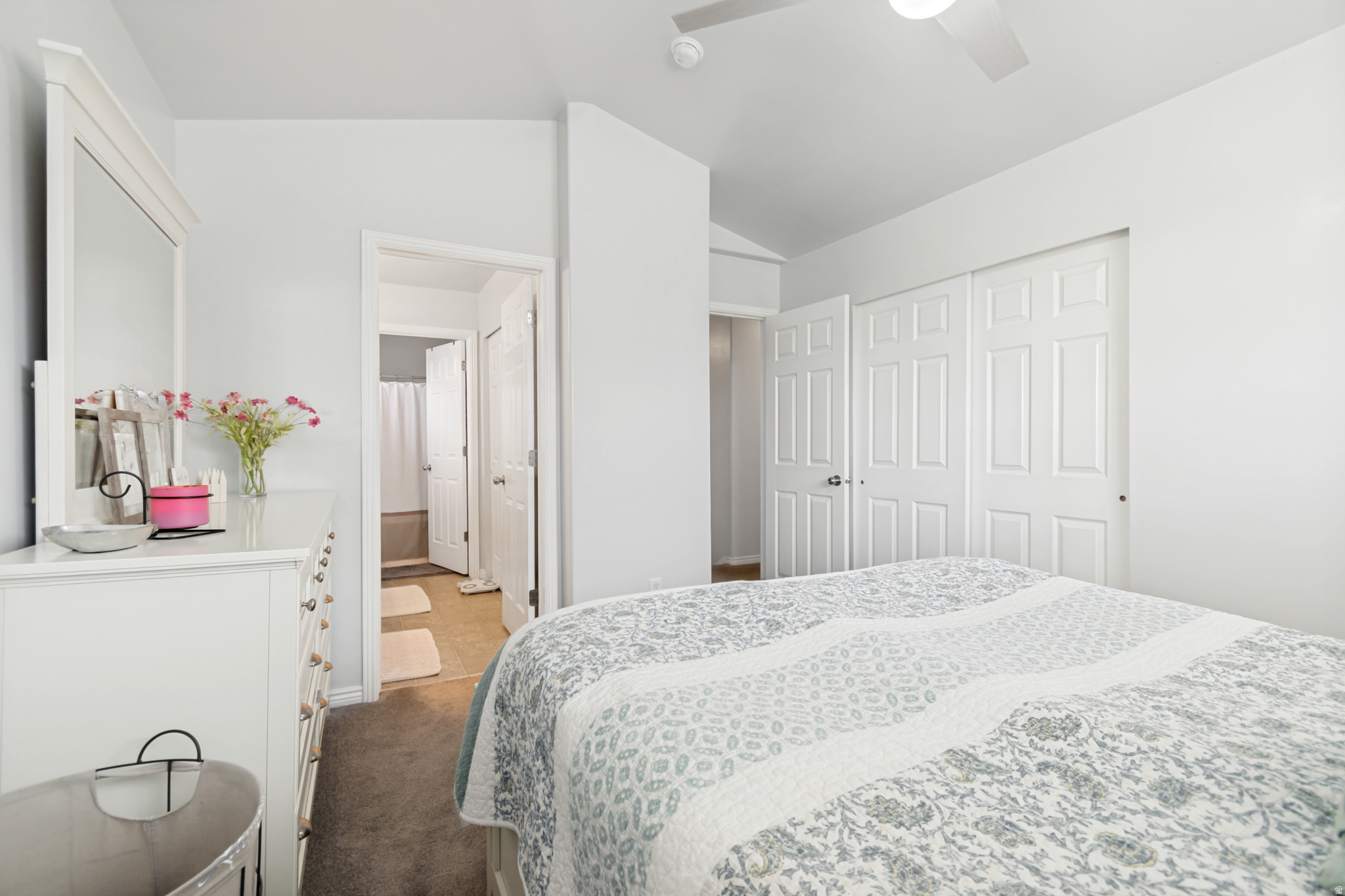 POINTE MEADOWS - Residential