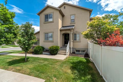 Photo of 2117 W 2180 N, Lehi, UT 84048 (MLS # 2161045)