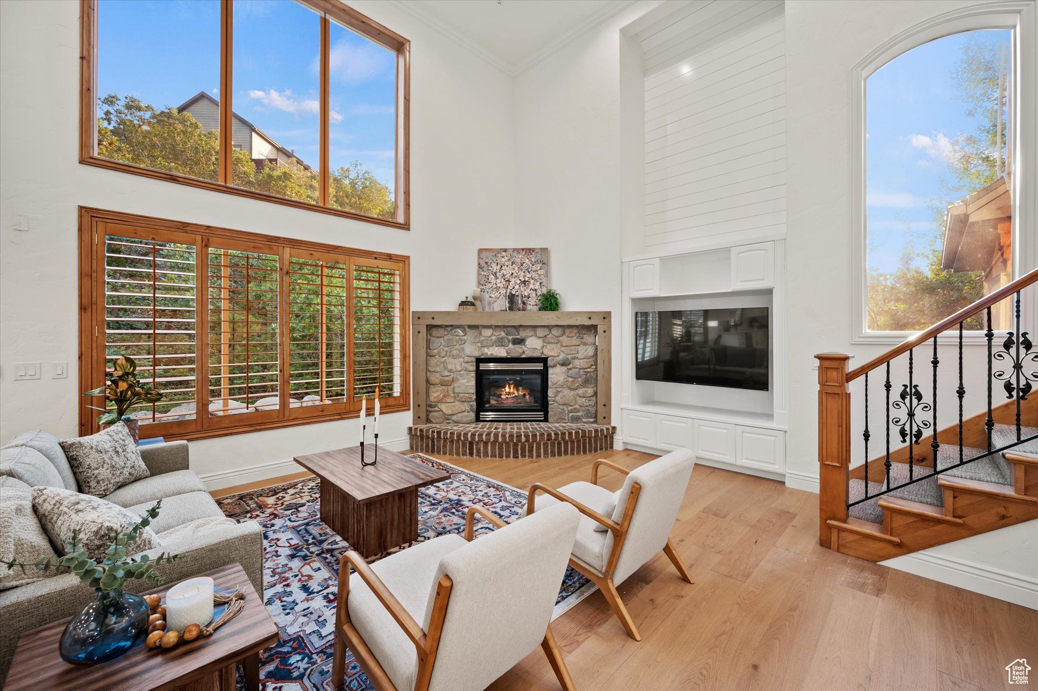 SUNCREST - THE POINT - Residential