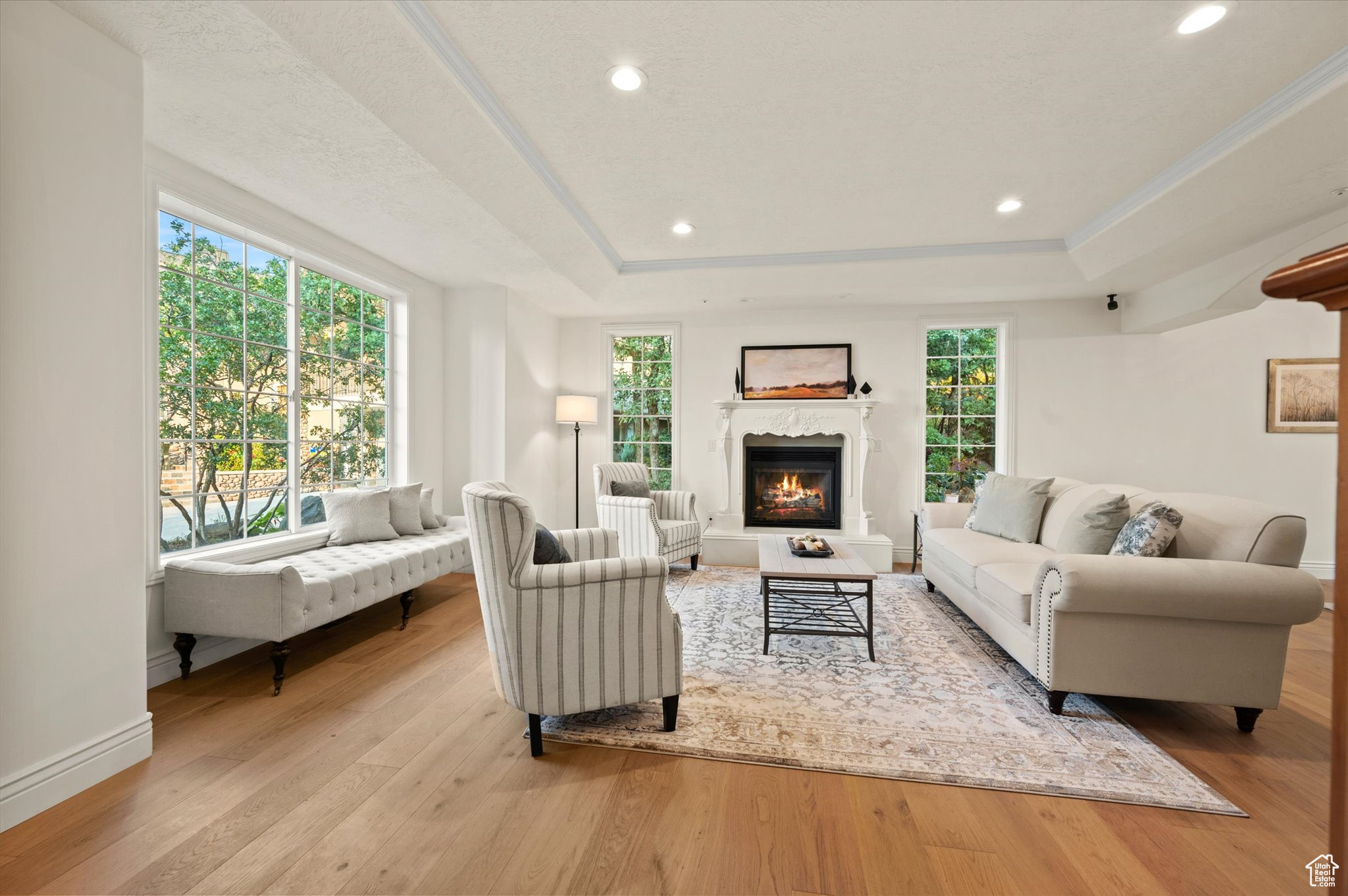SUNCREST - THE POINT - Residential