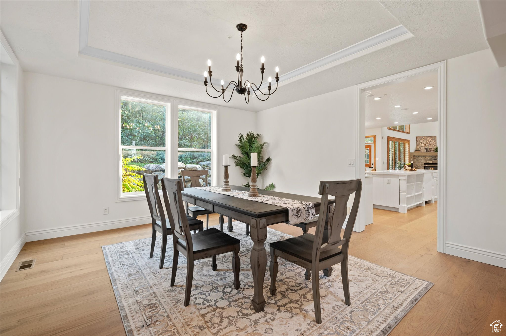 SUNCREST - THE POINT - Residential
