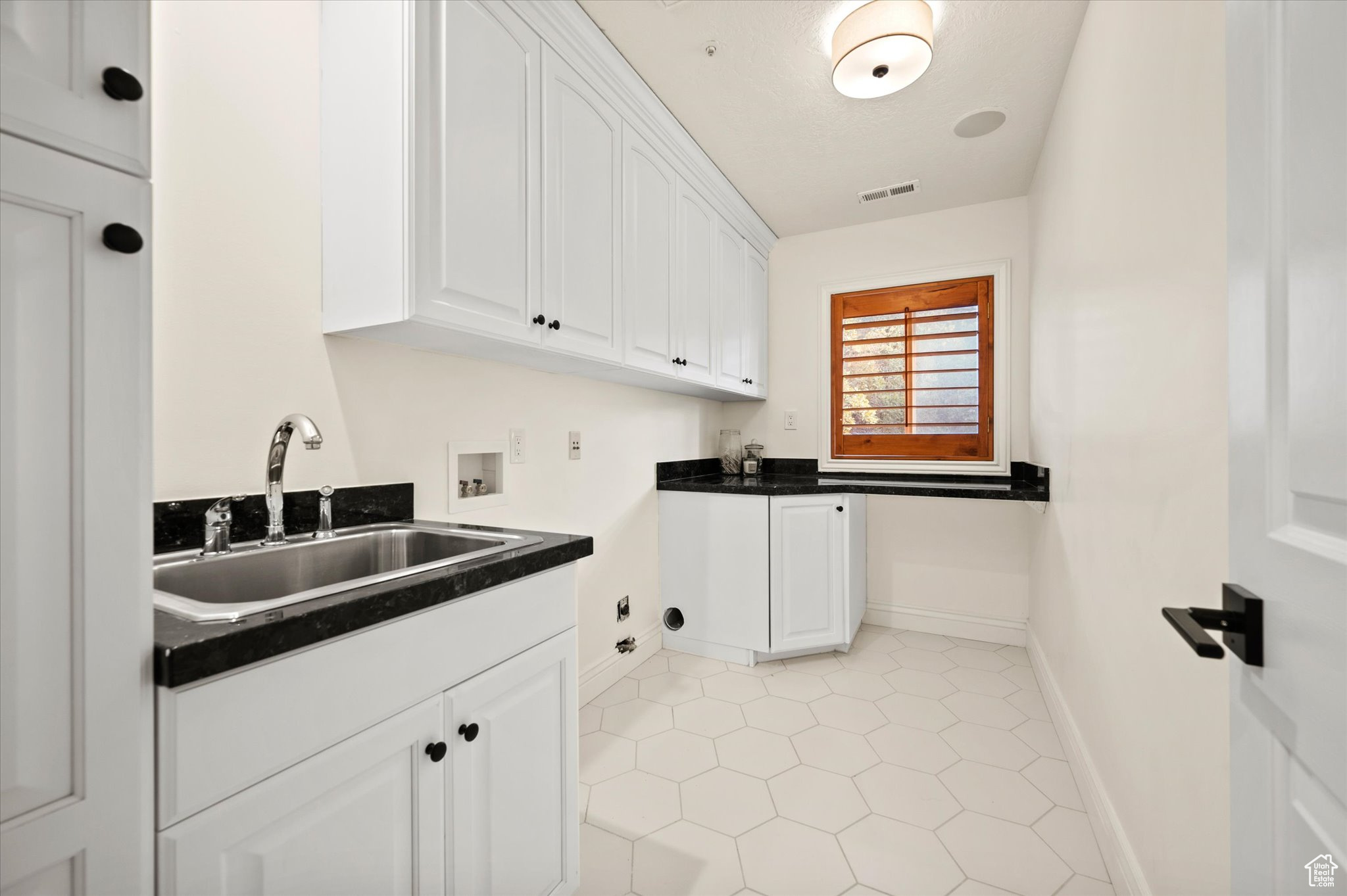 SUNCREST - THE POINT - Residential