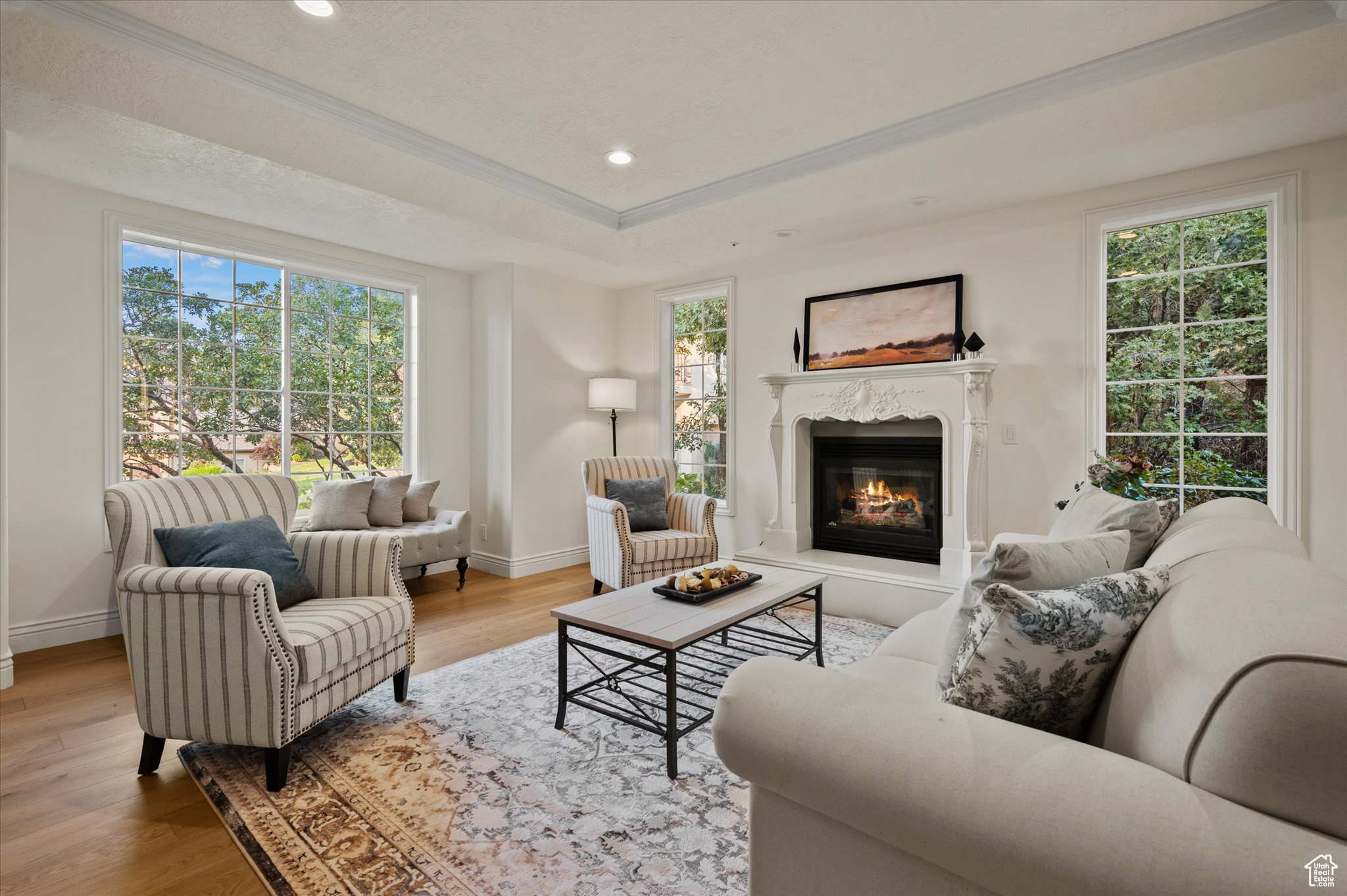 SUNCREST - THE POINT - Residential