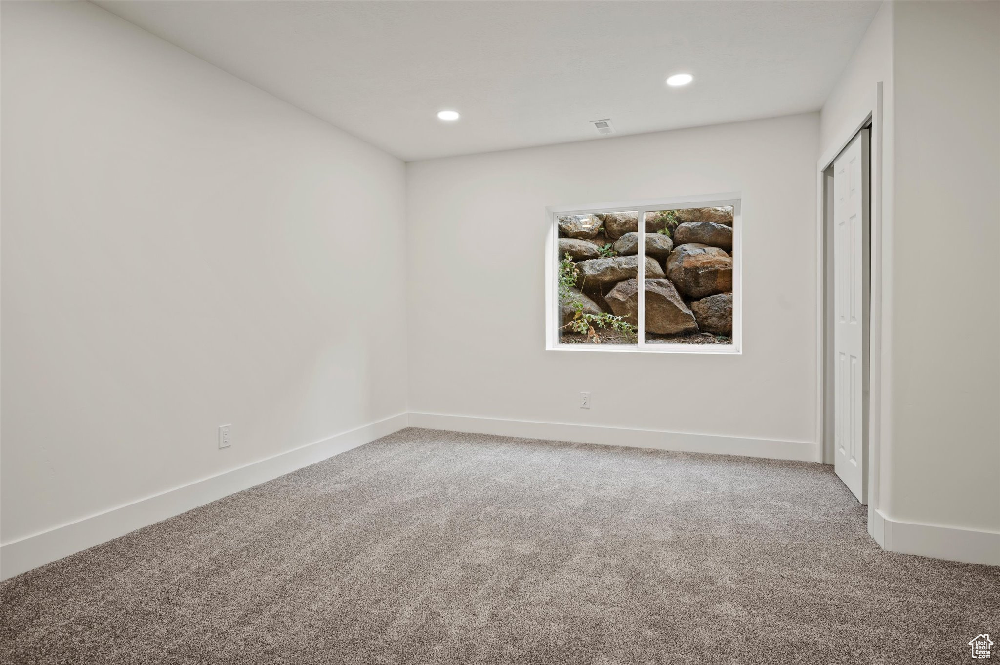 SUNCREST - THE POINT - Residential