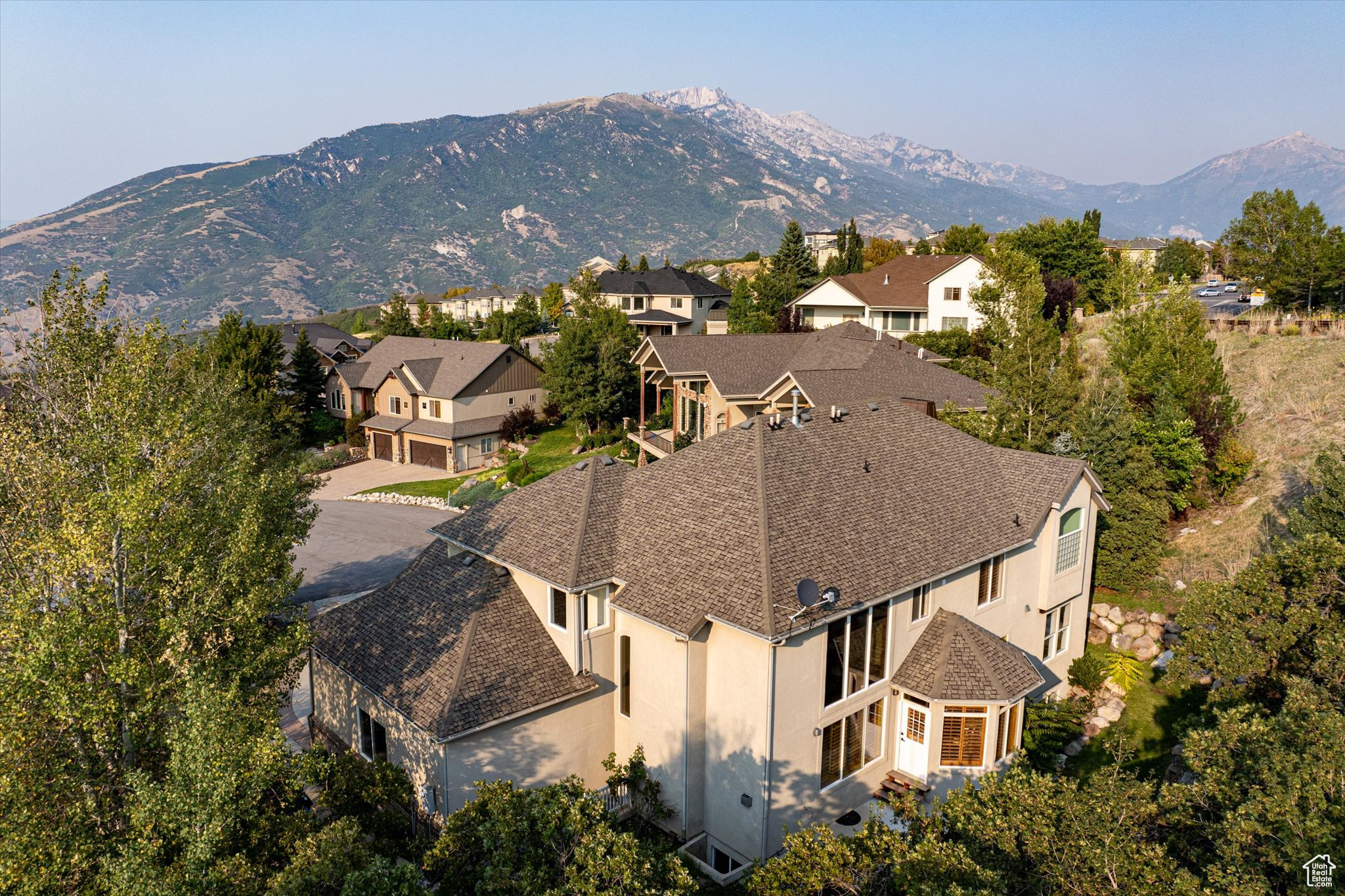 SUNCREST - THE POINT - Residential