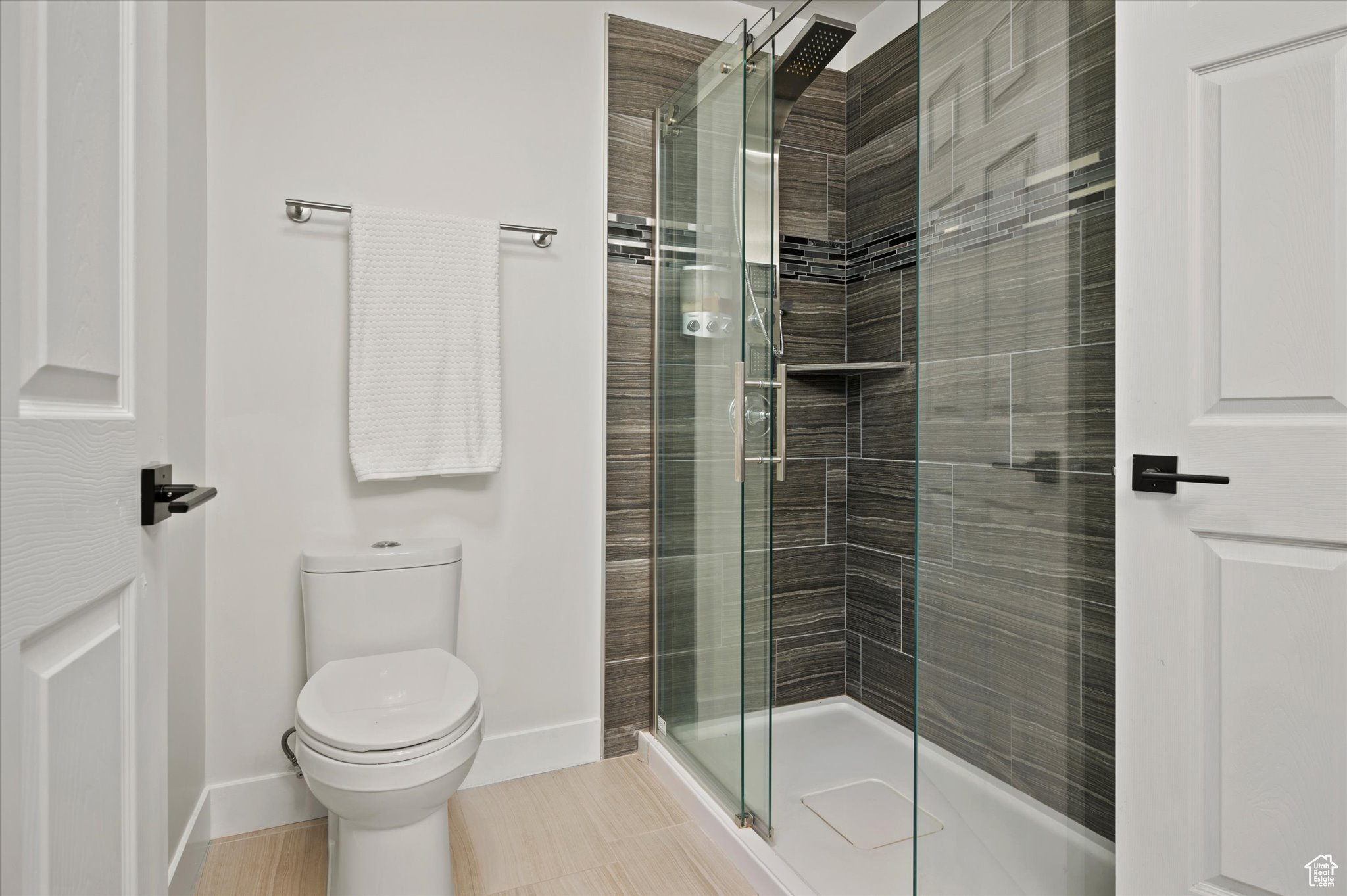 SUNCREST - THE POINT - Residential